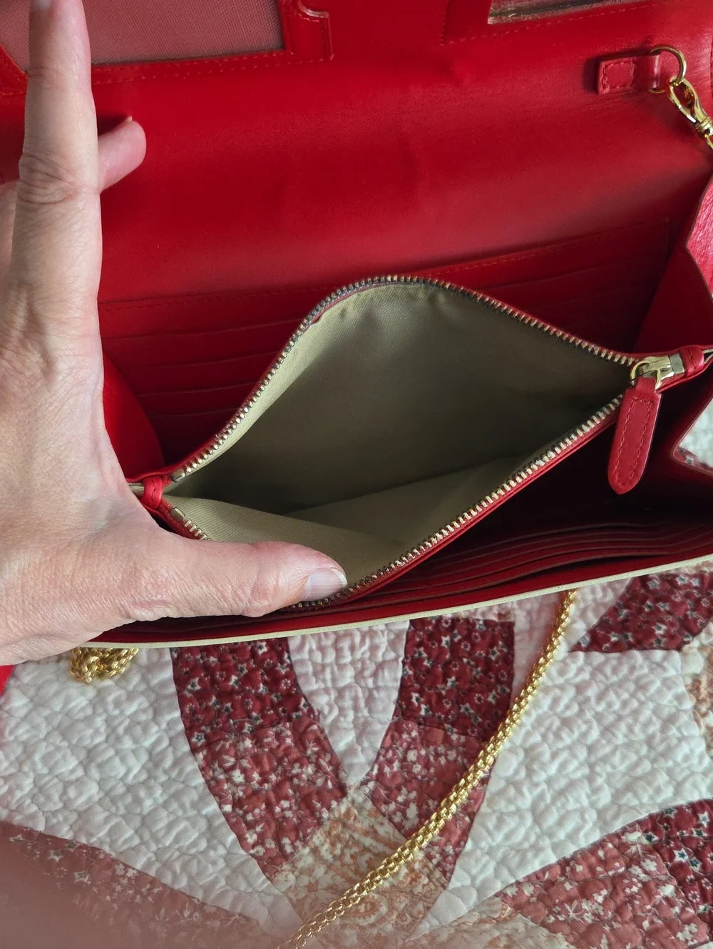 Marc Jacobs Red Leather Crossbody Bag Clutch Wallet with Removable Gold Chain